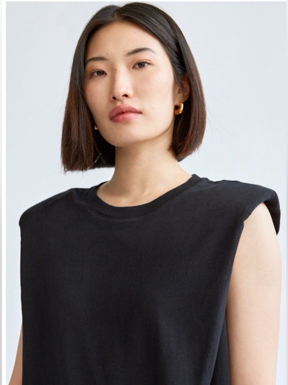 Aritzia Babaton Shoulder Pad Dress, T-Shirt Mini Dress, Black, XS - Picture 2 of 9